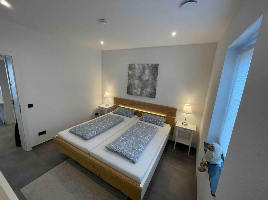 Gemuetliche, Topp Ausgestattete Ferienwohnung Bann Exterior foto
