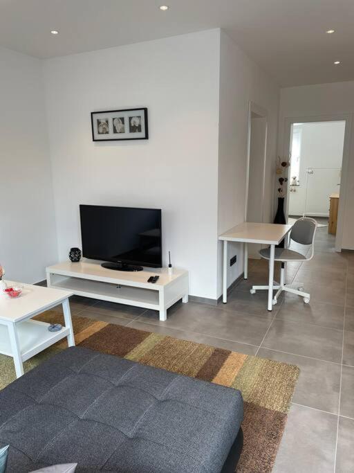 Gemuetliche, Topp Ausgestattete Ferienwohnung Bann Exterior foto