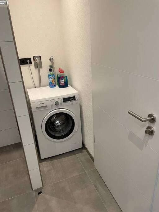 Gemuetliche, Topp Ausgestattete Ferienwohnung Bann Exterior foto